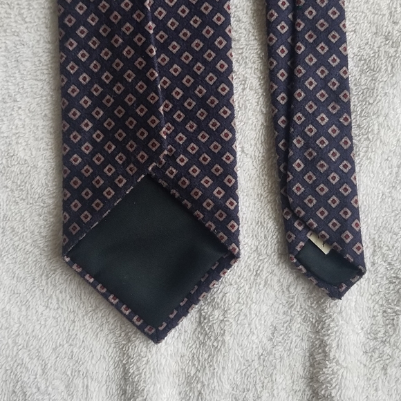 Wembley Dark Blue 100% Polyester Necktie / Suit Tie - Picture 6 of 13